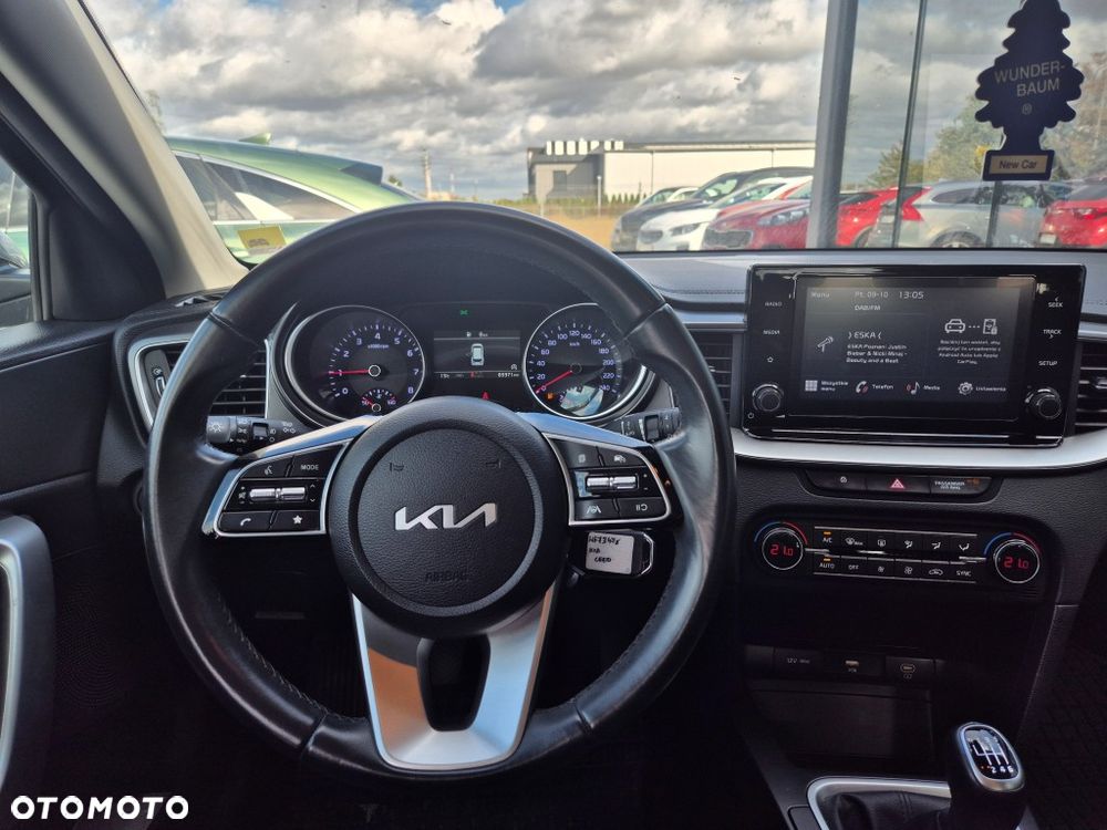 Kia Ceed 1.5 T-GDI M - 17