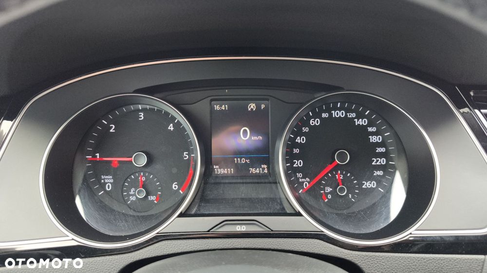 Volkswagen Passat 2.0 TDI EVO Business DSG - 17
