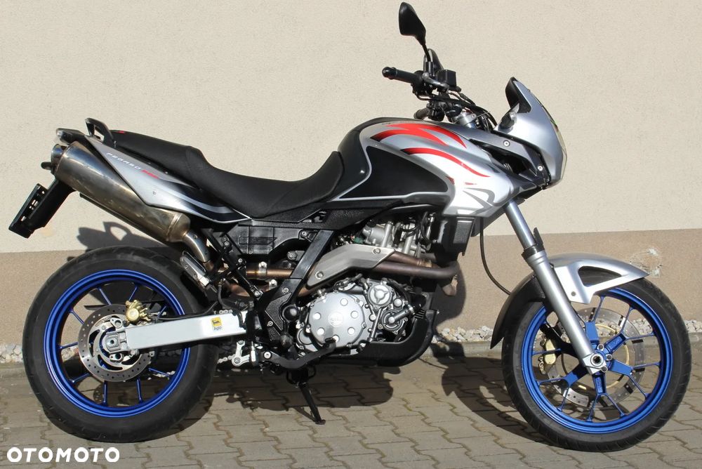 Aprilia Pegaso - 1