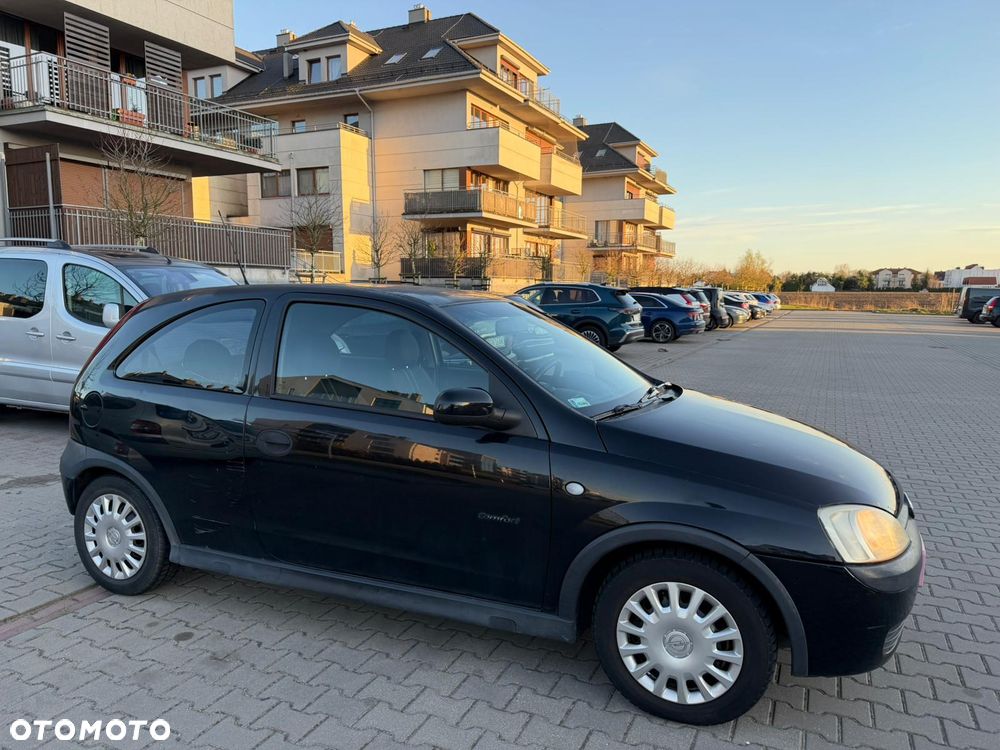 Opel Corsa 1.2 16V Comfort - 2