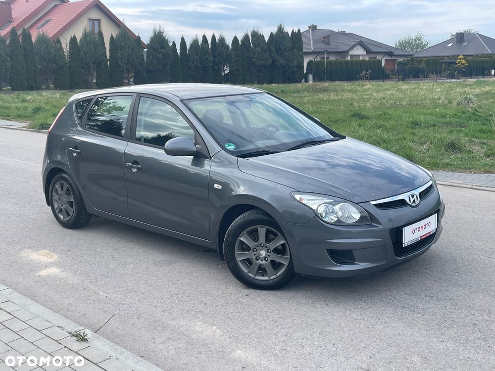 Hyundai i30 1.4 Classic + - 19