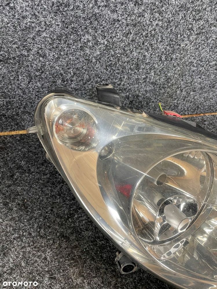 peugeot 307 lampa prawa przód przednia 9641615680 OE europa - 4