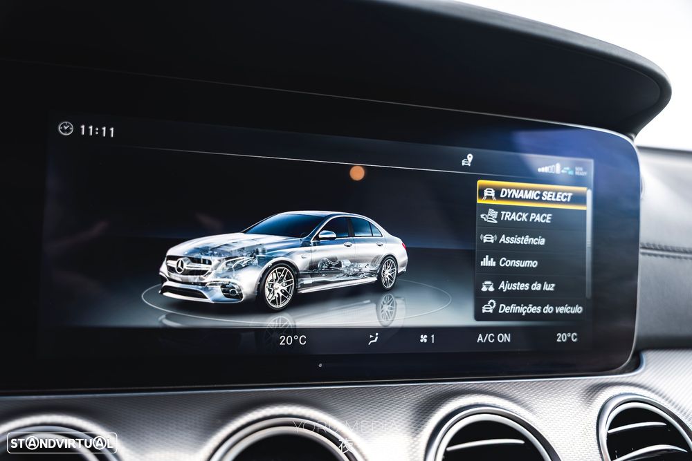 Mercedes-Benz E 63 AMG S 4Matic+ 9G-TRONIC - 17