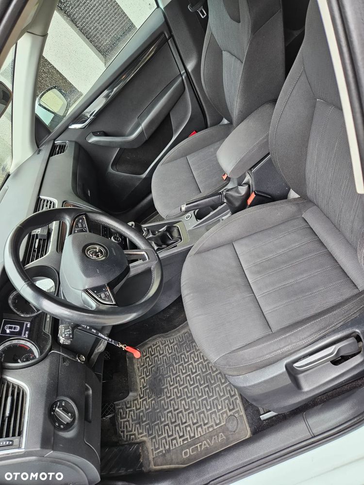 Skoda Octavia - 9