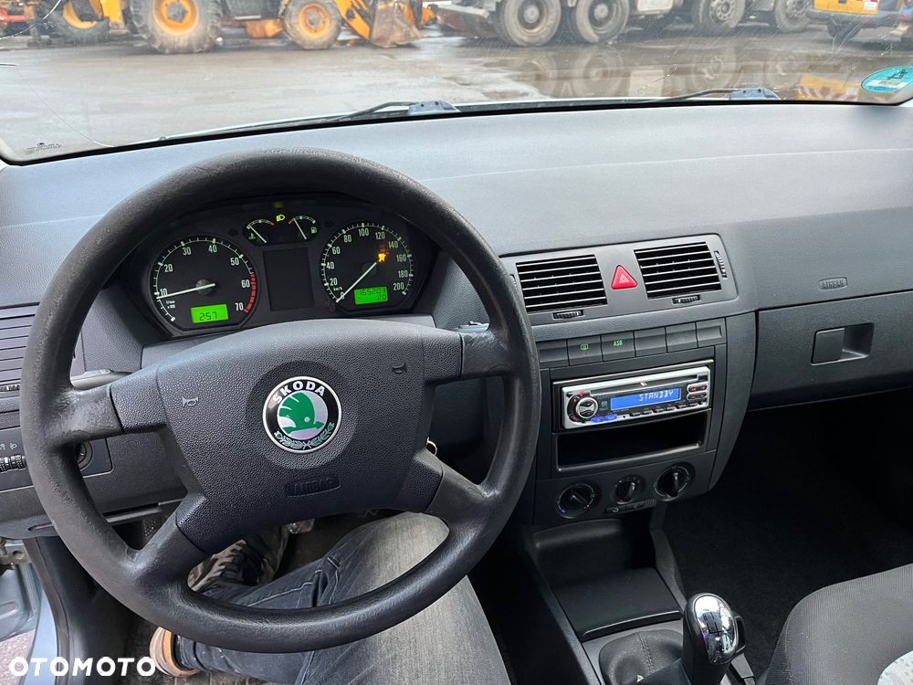 Skoda Fabia 1.4 16V Excellent - 10