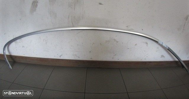 Grelha Friso 7164952 BMW SERIE 1 (E81) 2007 120D 177CV 3P CINZA ESCURO DRT GRE LATERAL - 1