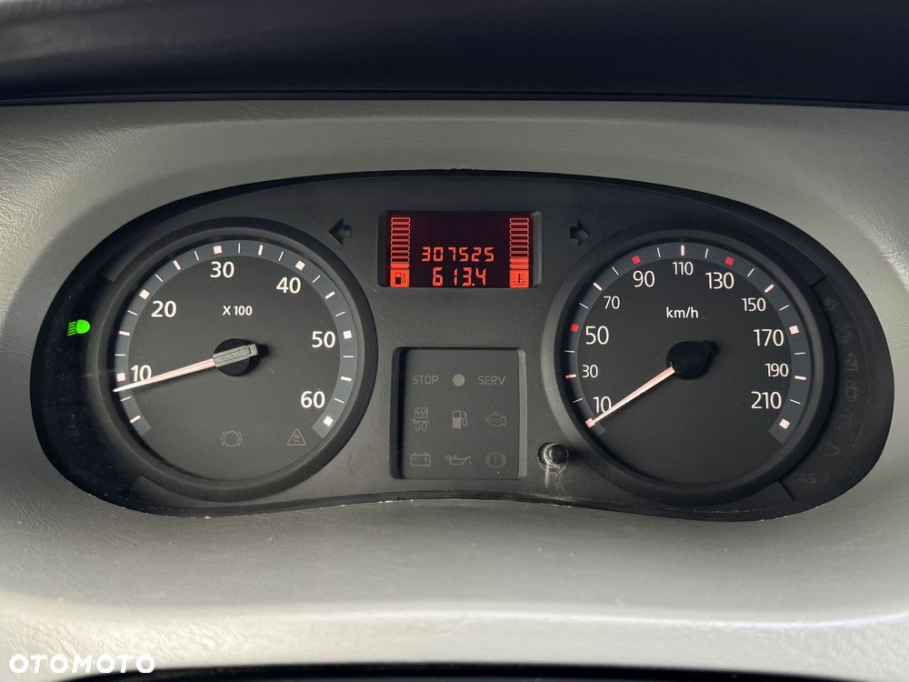Renault Trafic - 11