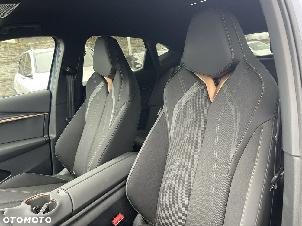 Cupra Tavascan - 13