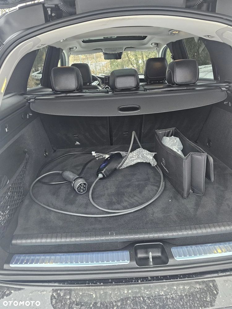 Mercedes-Benz GLC 300 e 4-Matic AMG Line - 5