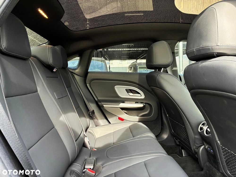 Mercedes-Benz CLA - 17