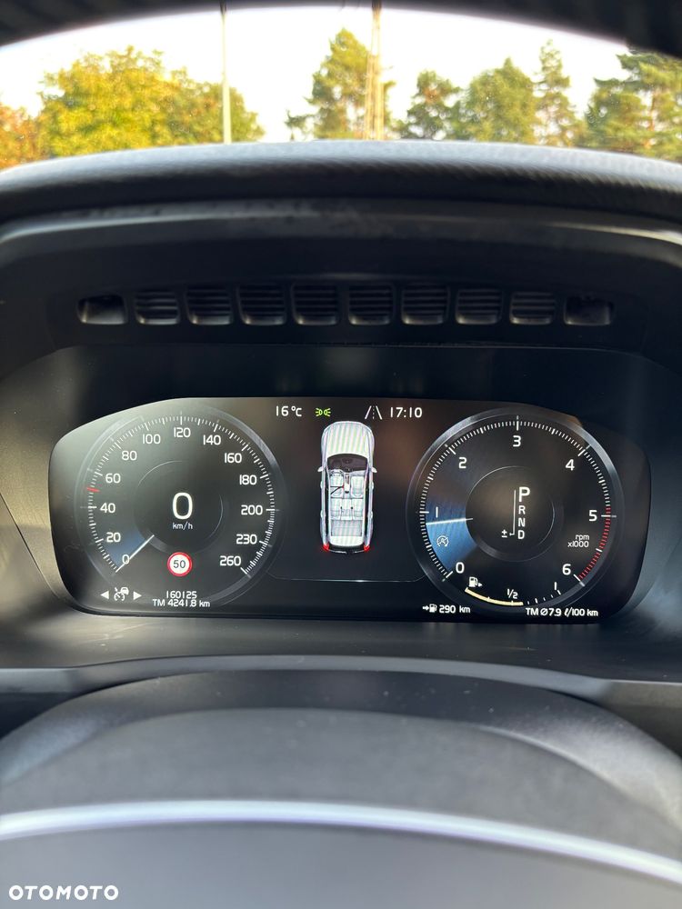 Volvo XC 90 D5 AWD Momentum - 22