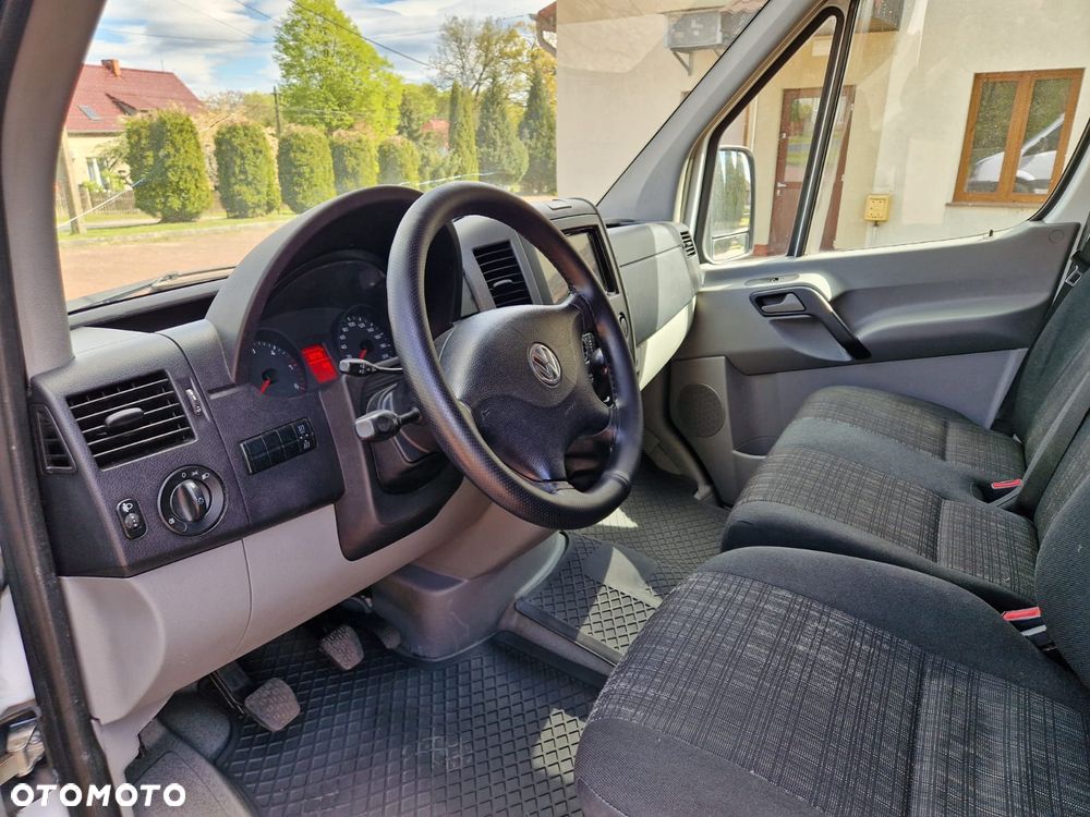 Volkswagen Crafter - 13
