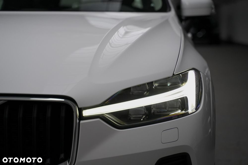 Volvo XC 60 B5 B AWD Core - 20