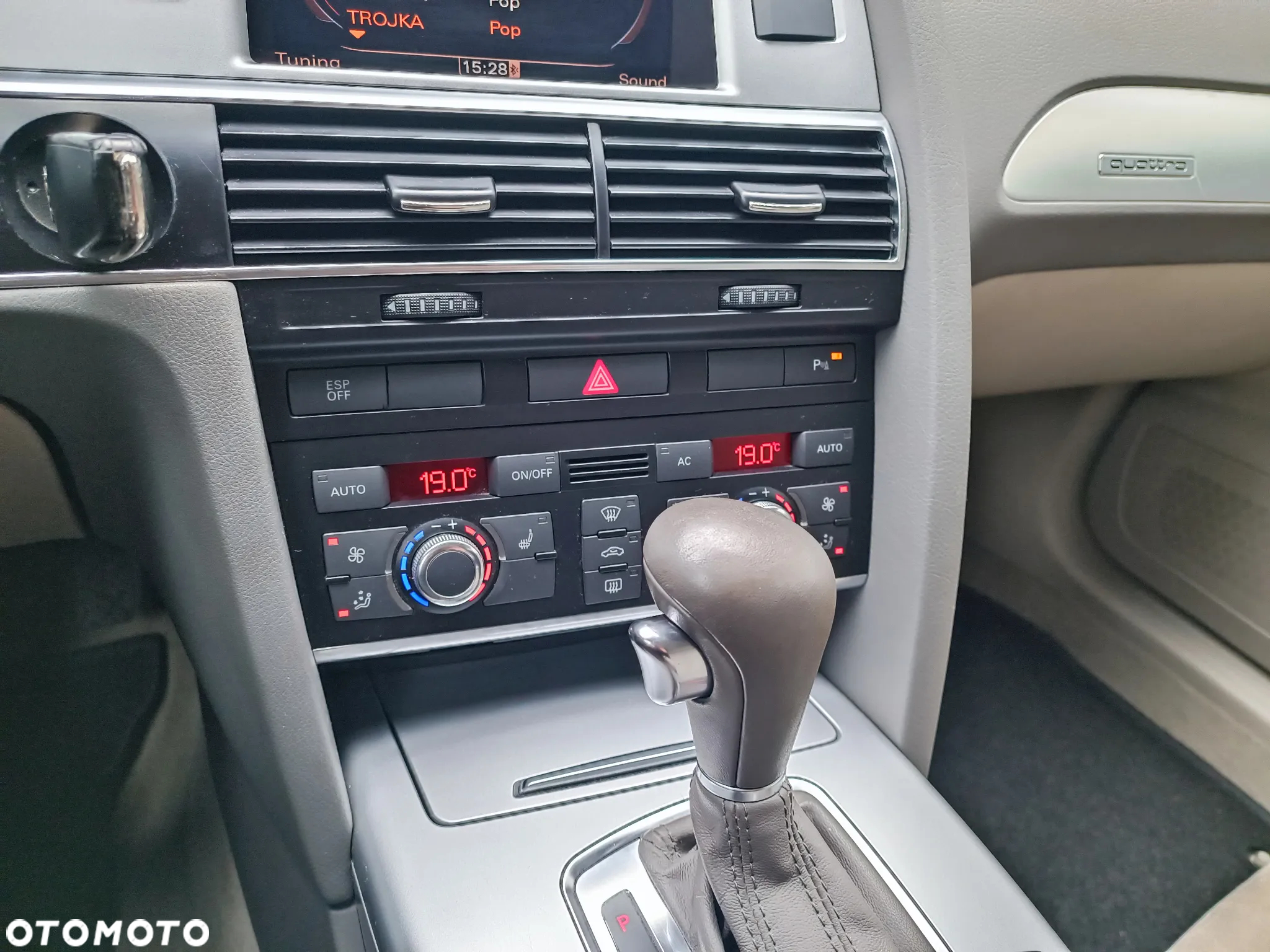 Audi A6 Avant 2.7 TDI DPF quattro tiptronic - 23