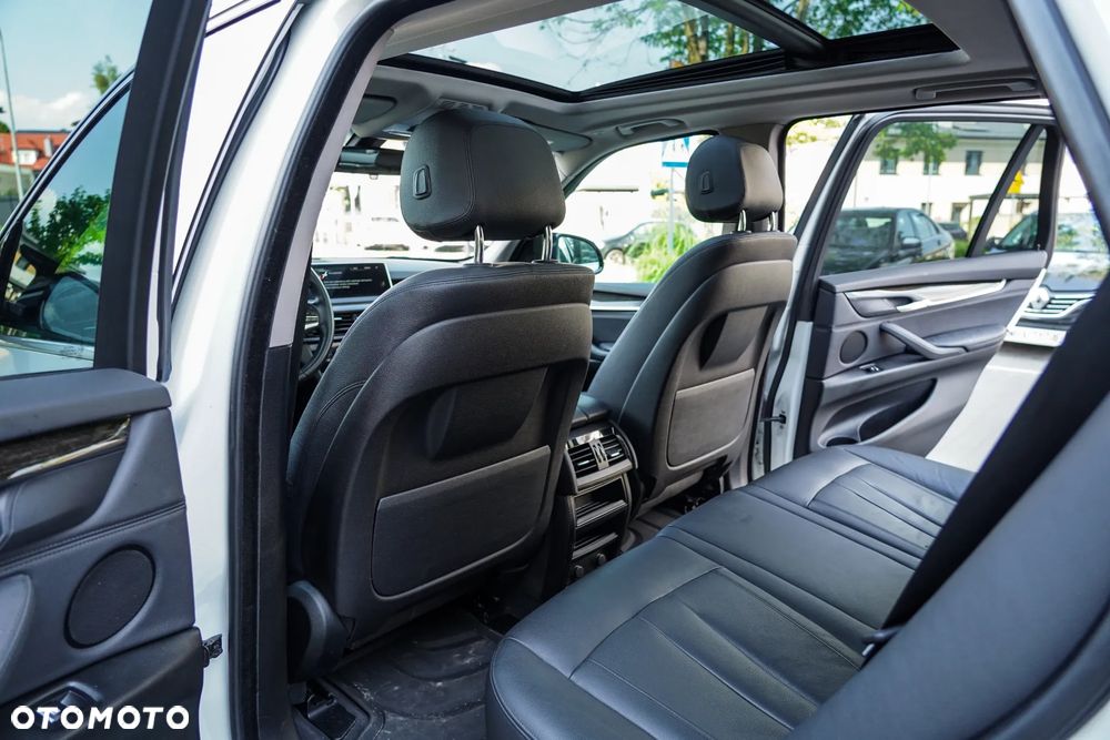 BMW X5 xDrive35i - 7