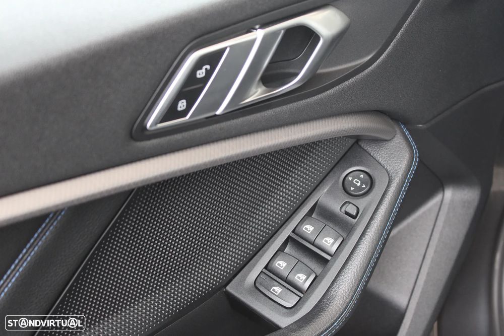 BMW 116 d Pack Desportivo M - 21