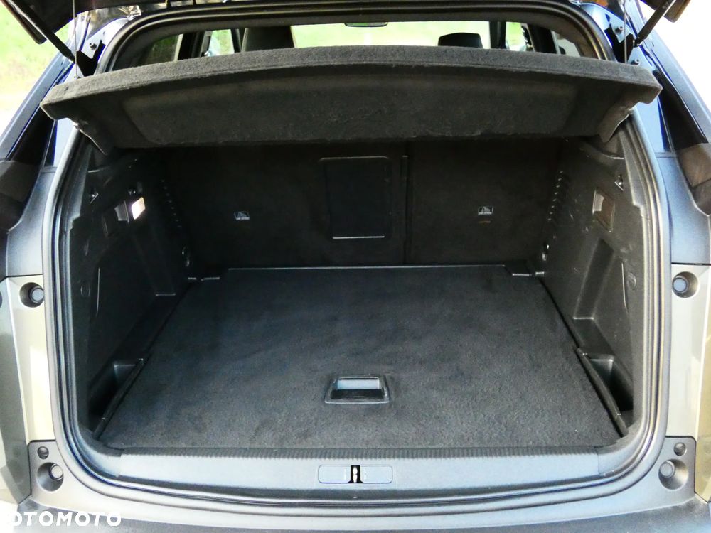 Peugeot 3008 1.5 BlueHDi Allure S&S - 20