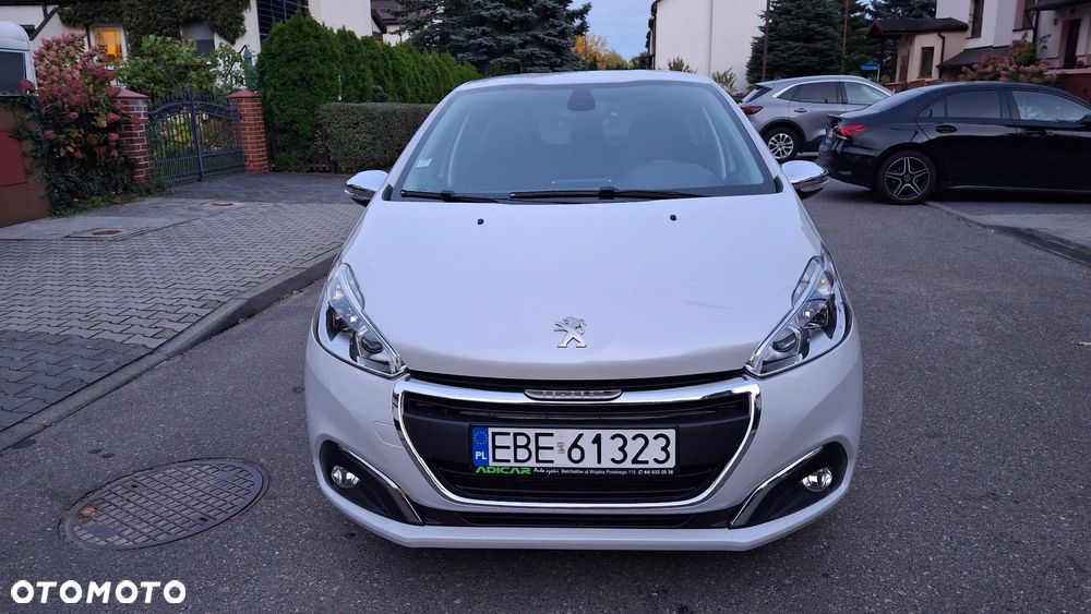 Peugeot 208 1.2 PureTech GPF Allure S&S EAT6 - 19