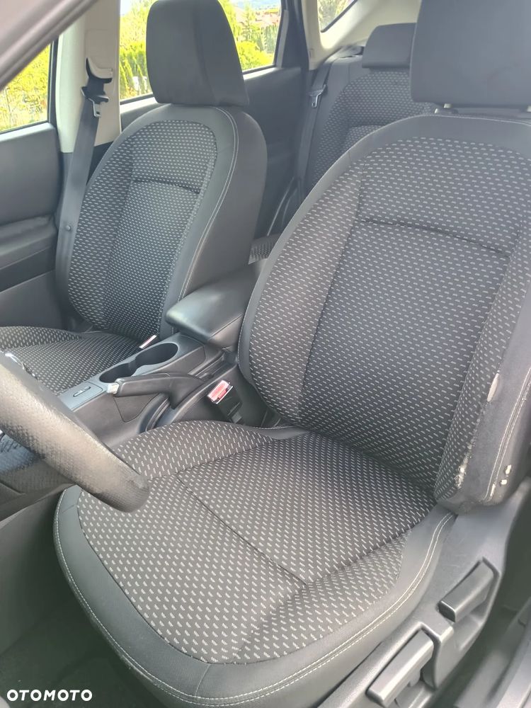 Nissan Qashqai - 12
