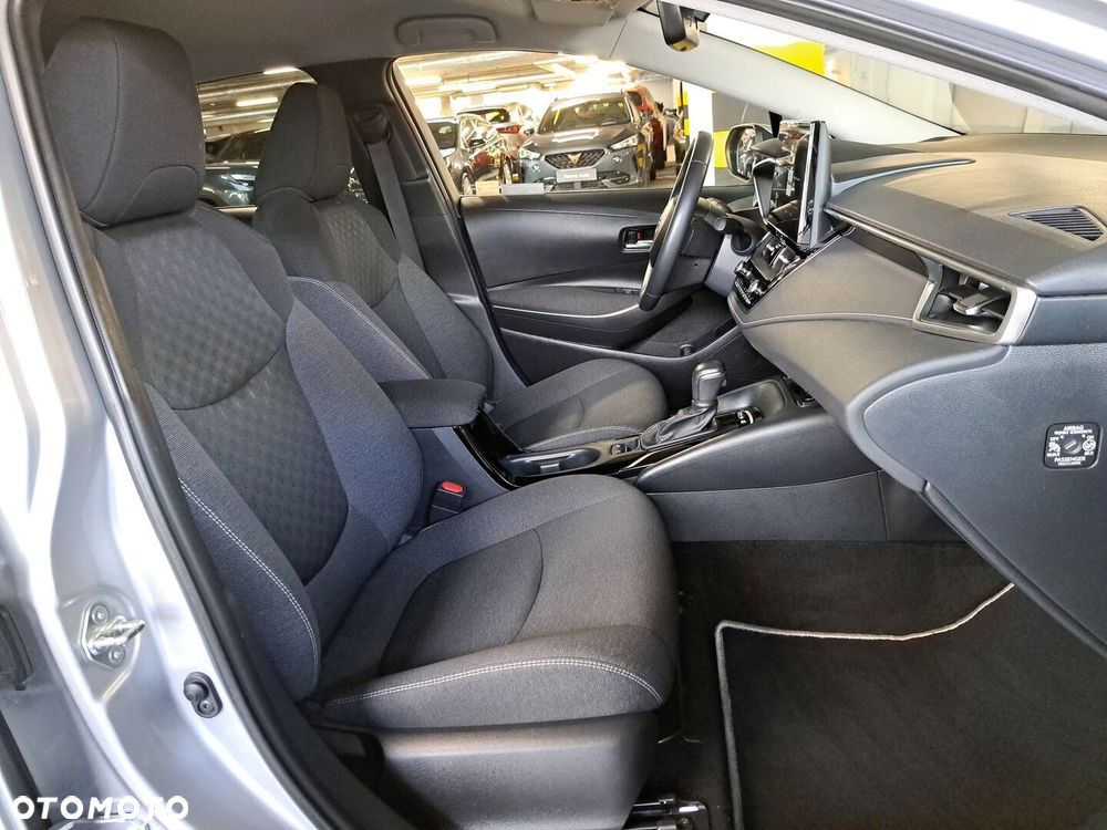Toyota Corolla 1.8 Hybrid Comfort - 16