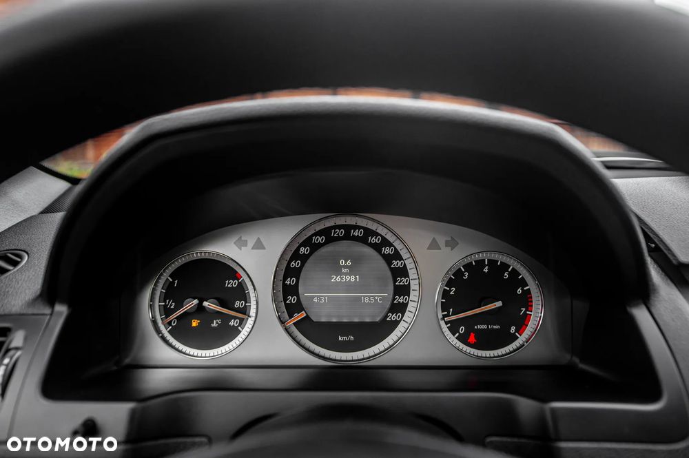 Mercedes-Benz Klasa C 200 Kompressor Avantgarde - 30