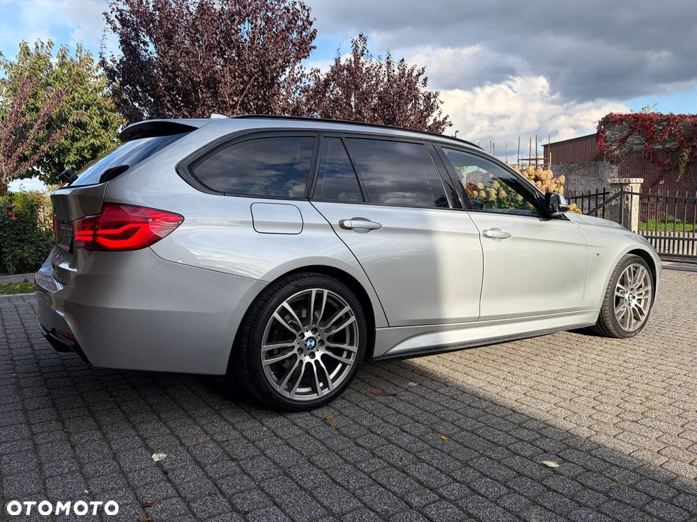 BMW Seria 3 320d xDrive Edition M Sport Shadow - 13