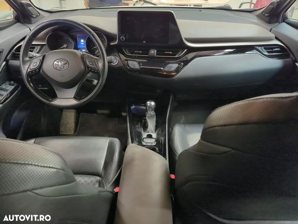 Toyota C-HR - 7