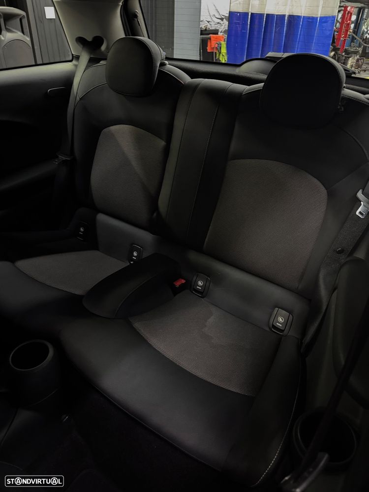 MINI 3 Portas One Auto - 17