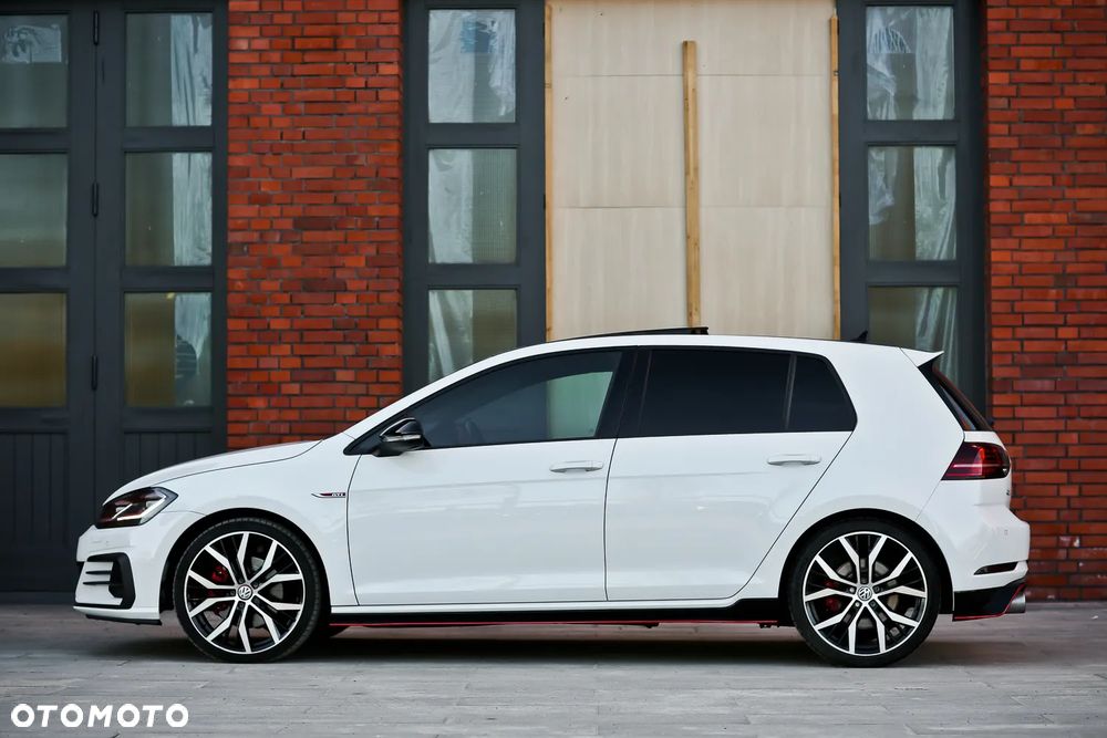 Volkswagen Golf GTI (BlueMotion Technology) DSG - 12