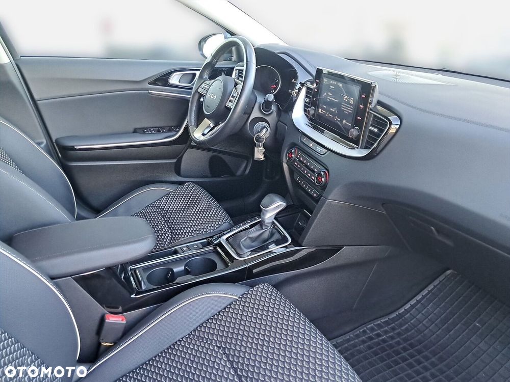 Kia Ceed 1.5 T-GDI L DCT - 35