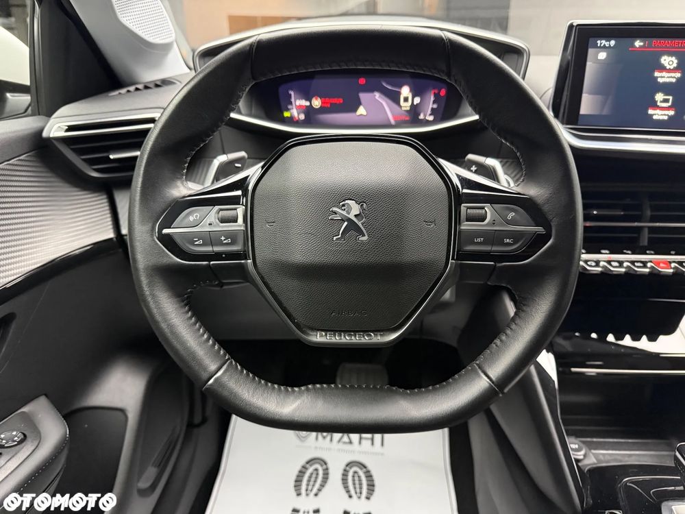 Peugeot 208 PureTech 100 EAT8 Allure Pack - 22