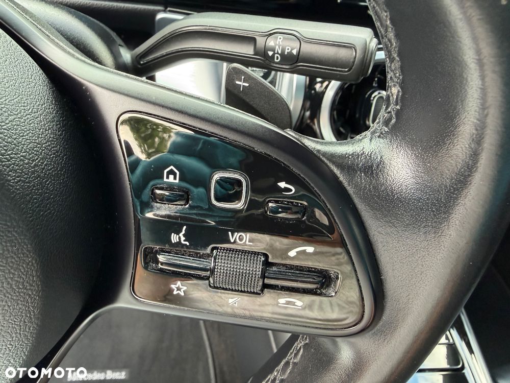 Mercedes-Benz GLB 200 7G-DCT - 22