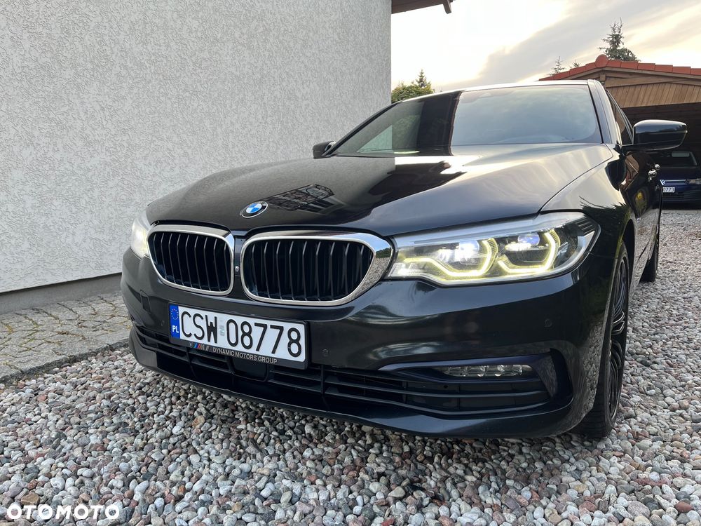 BMW Seria 5 520d xDrive Sport Line sport - 2