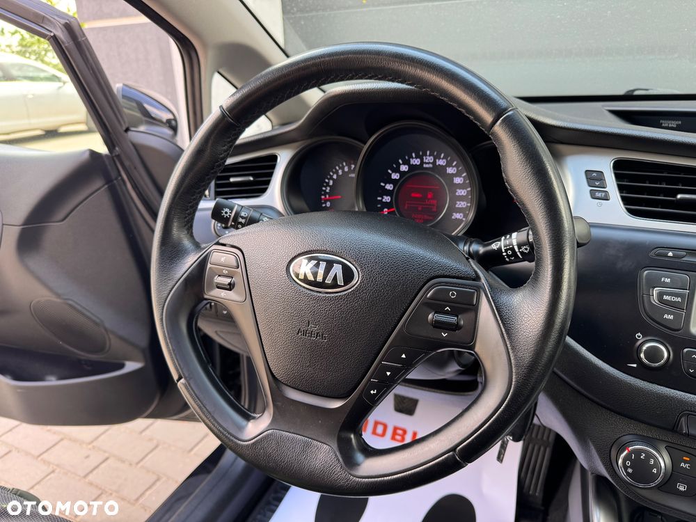 Kia Ceed 1.4 CVVT - 25