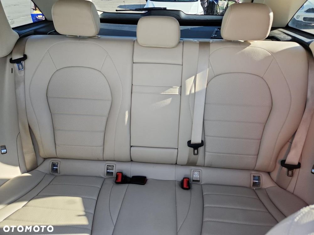 Mercedes-Benz GLC 300 4Matic 9G-TRONIC - 9