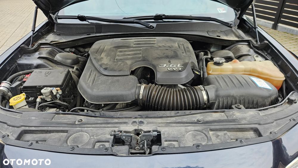 Chrysler 300C - 21