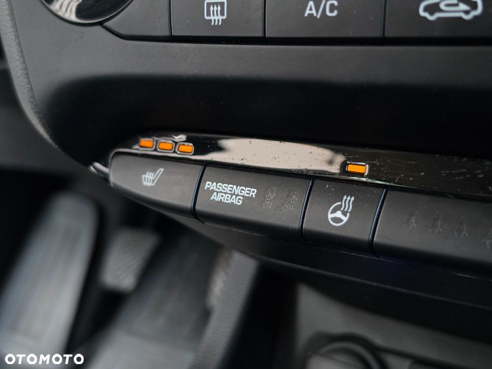 Hyundai i20 - 33