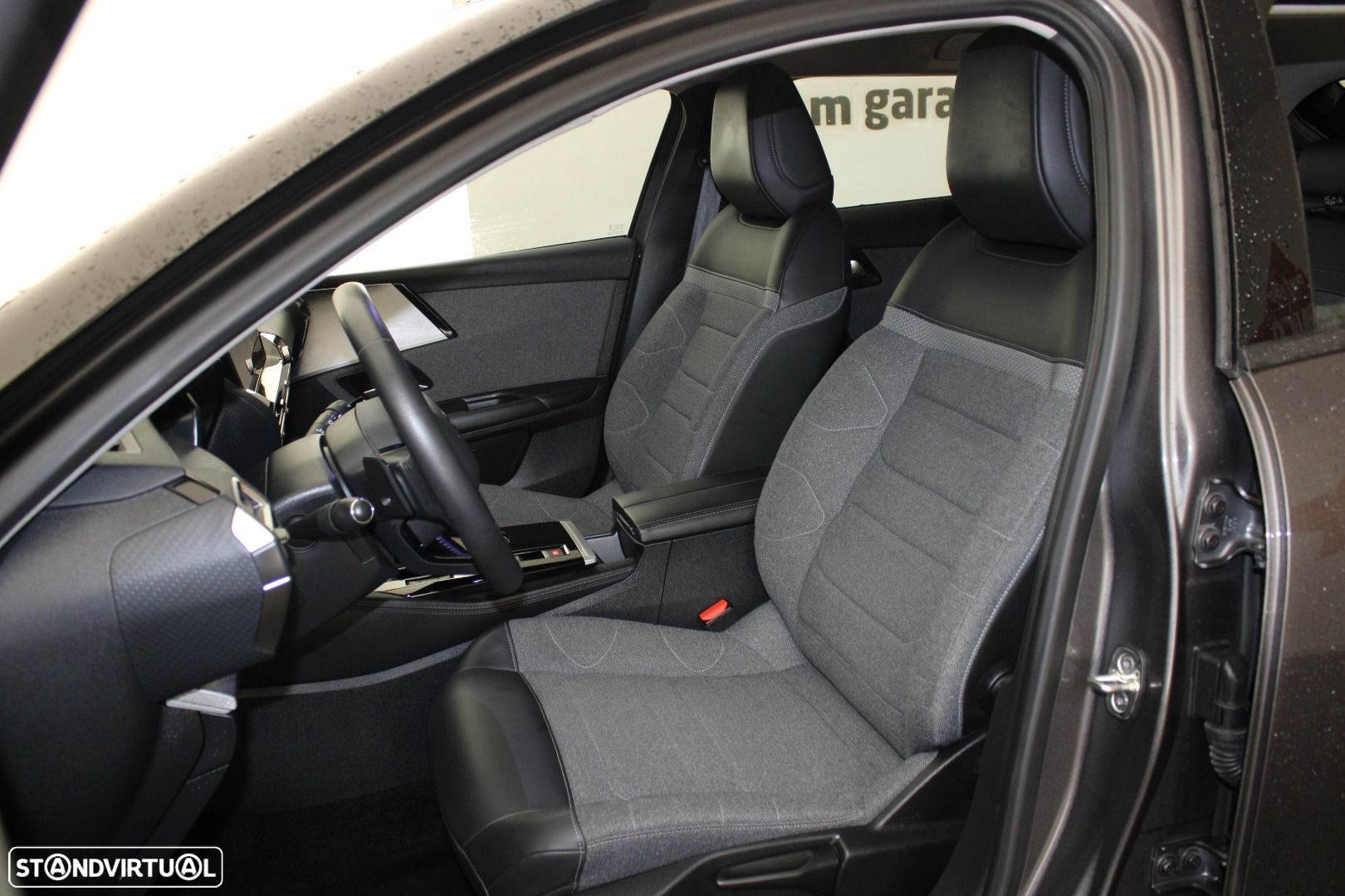 Citroën C5 X 1.2 PureTech Feel EAT8 - 30