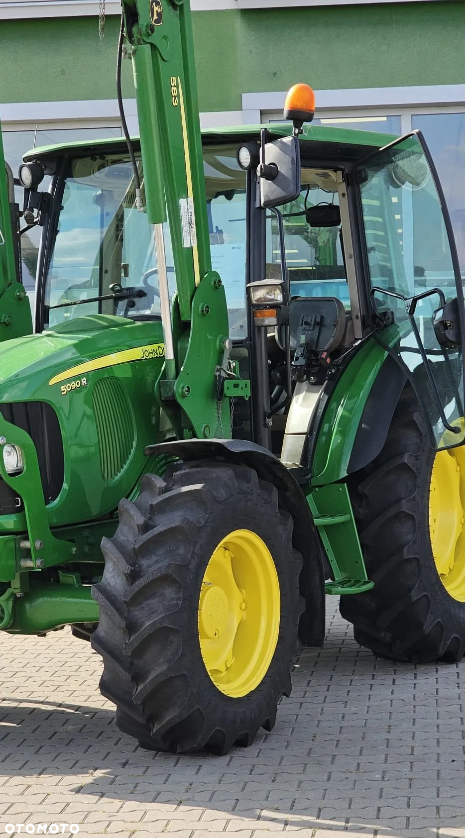 John Deere 5090R - 2