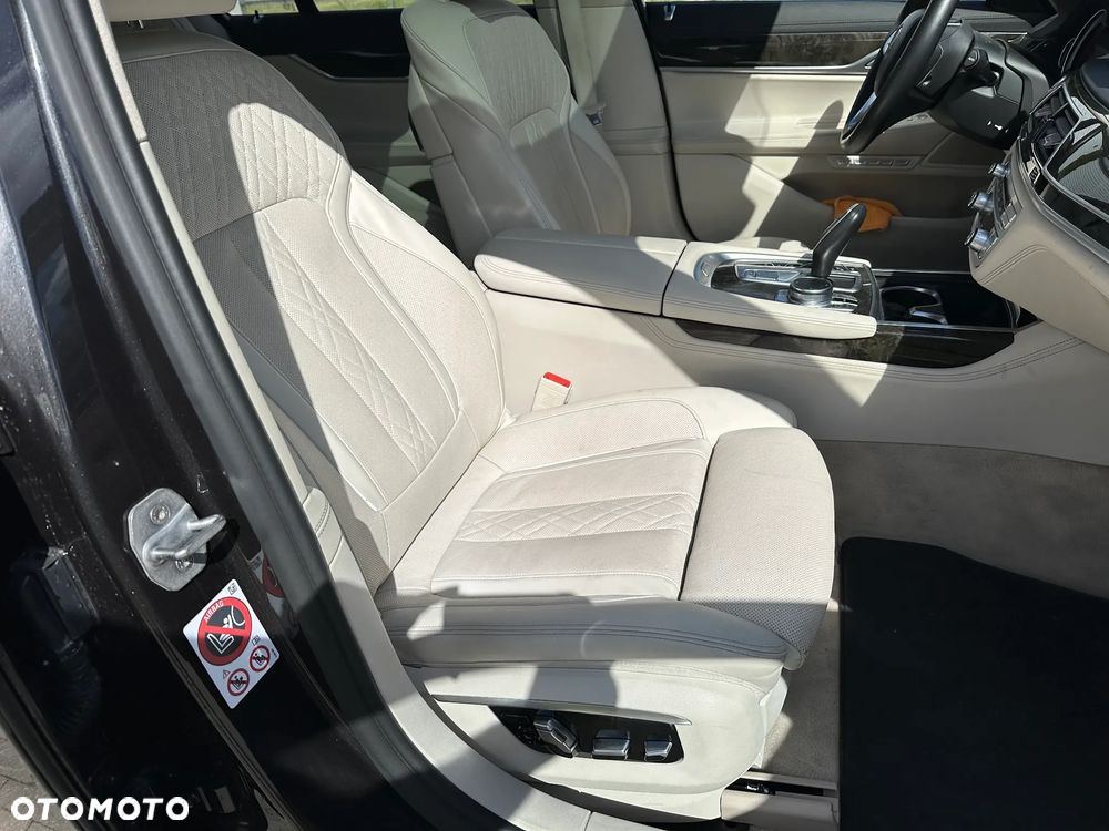 BMW Seria 7 730d xDrive - 11