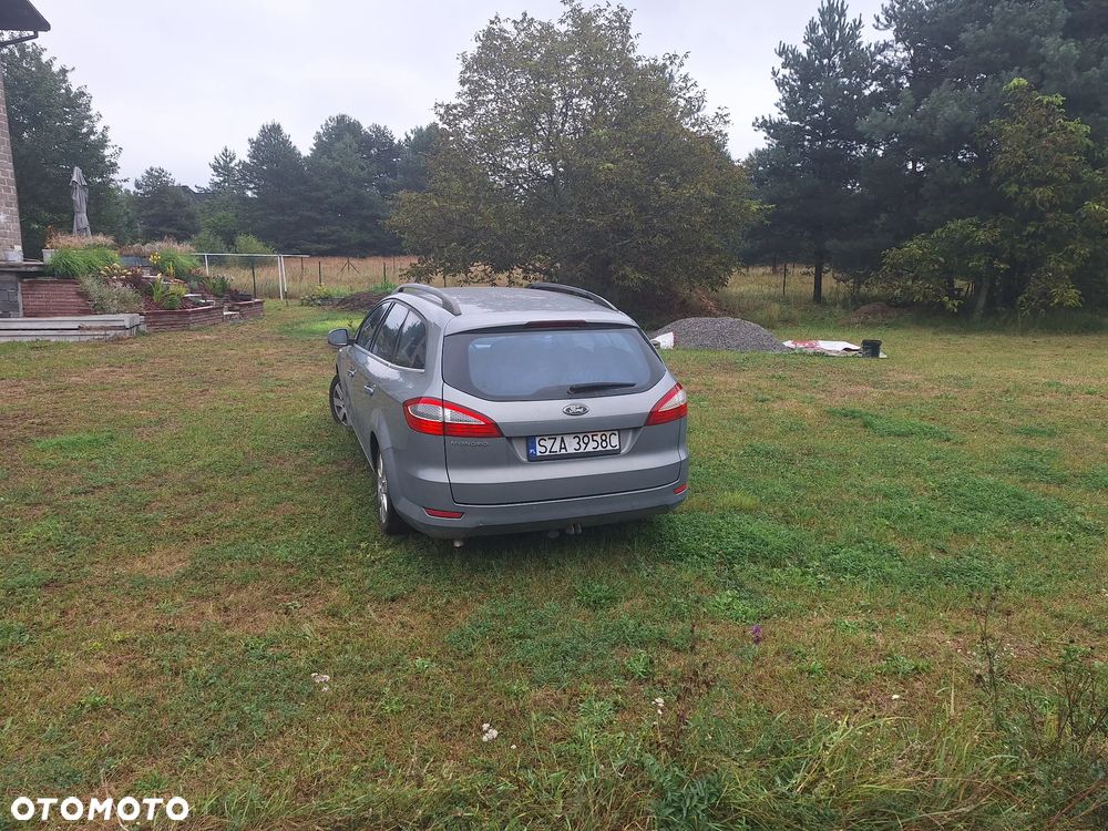 Ford Mondeo 2.0 Trend - 8