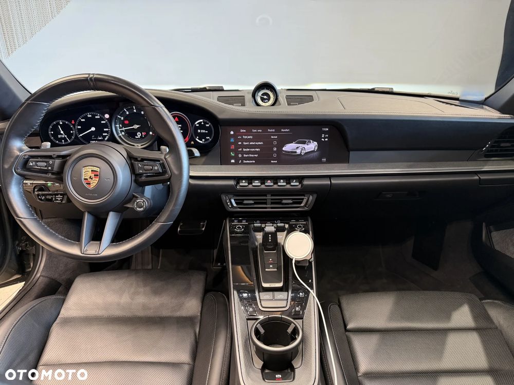 Porsche 911 Targa 4 - 13