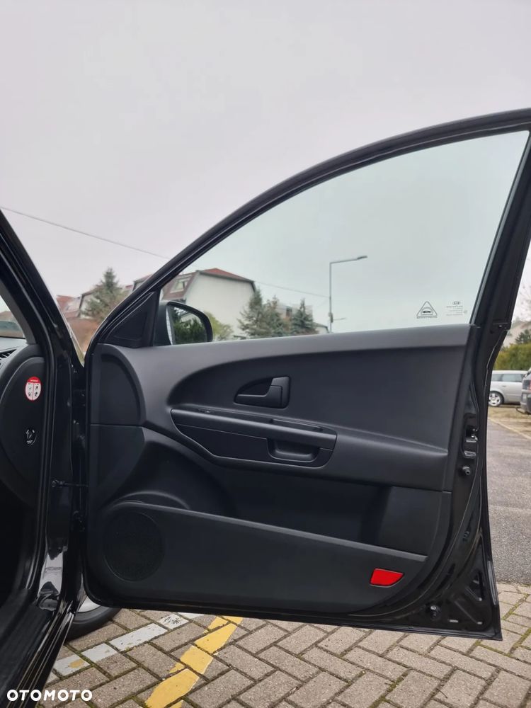 Kia Ceed 1.4 Comfort + - 13