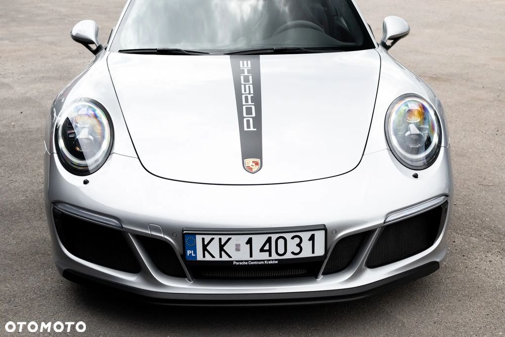 Porsche 911 Carrera GTS PDK - 3