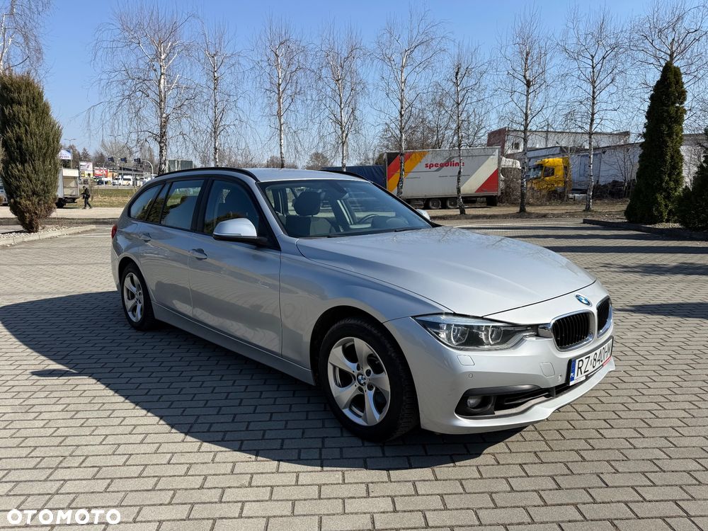 BMW Seria 3 318i Advantage - 8