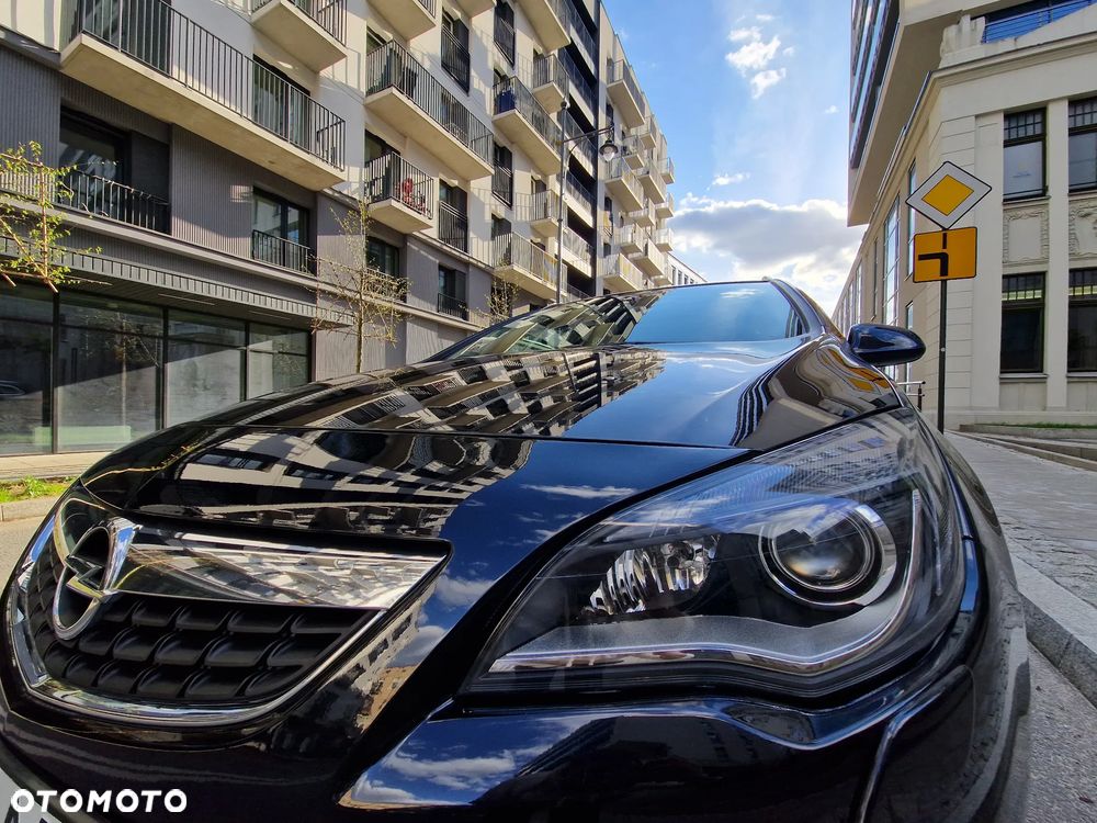 Opel Astra 1.4 T Cosmo EU6 - 40