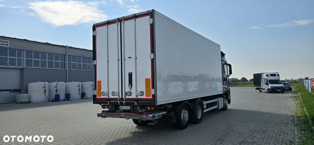 Mercedes-Benz Actros - 7