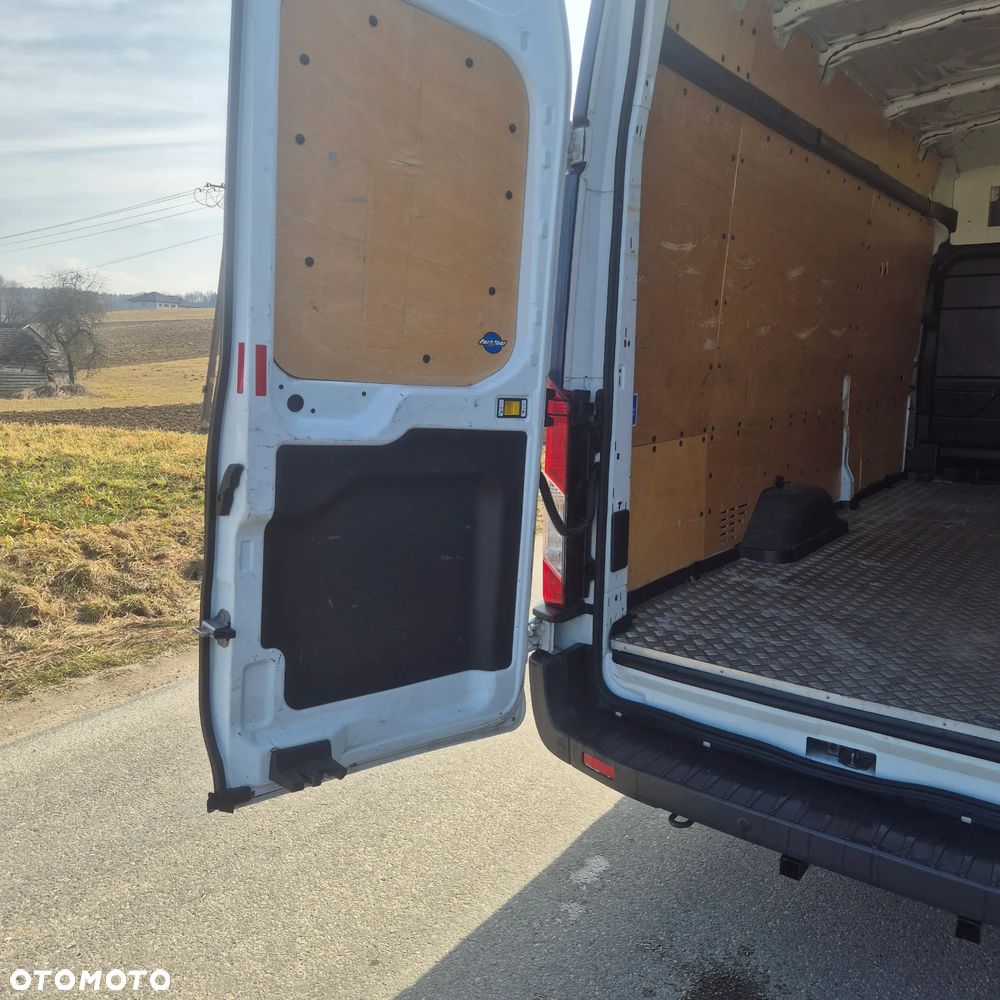 Ford Transit - 8