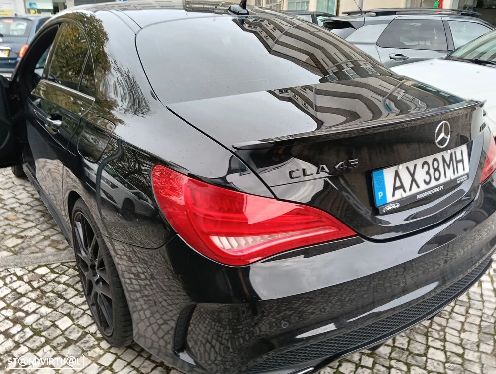 Mercedes-Benz CLA 45 AMG 4Matic Speedshift DCT 7G Night Edition - 23