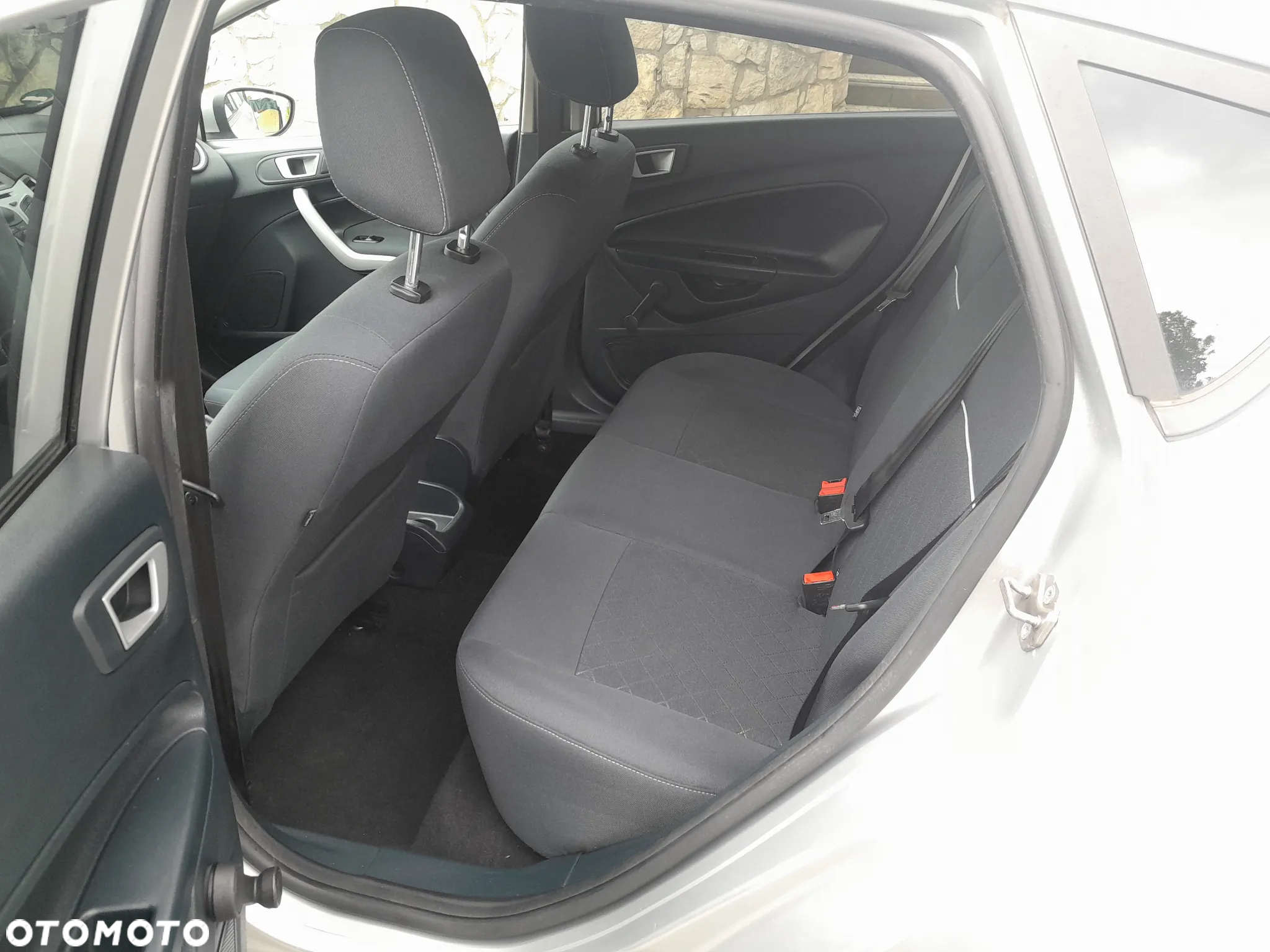 Ford Fiesta - 10